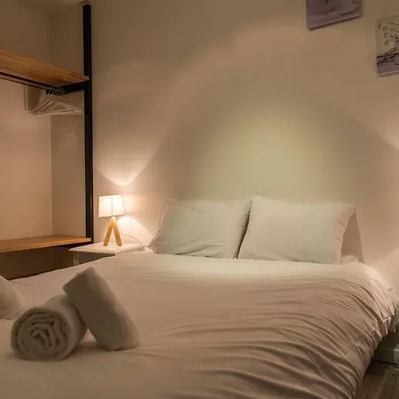 Maisonette Au Calme / Hyper Centre * Nantes